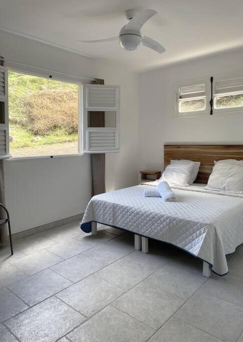 Spacieux Appartement A La Villa Montagne Le Carbet Eksteriør bilde